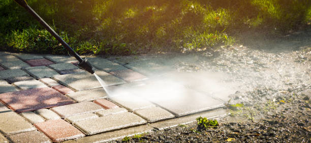 Best Driveway Pressure Washing  in Munsey Park, NY